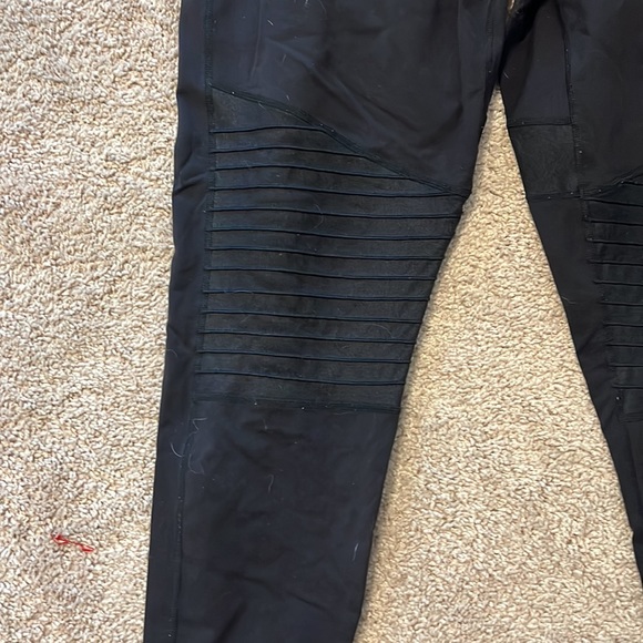 Joy Lab black leggings with ribbed knees - Picture 2 of 4
